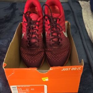 Nike Air Max 2017 Crimson and Burgundy Sneakers